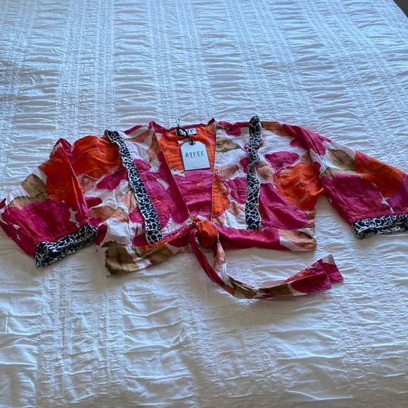 Ayfee Florence tie waist orange,pink and cream floral blouse. Leopard ruffle. M - Picture 8 of 17